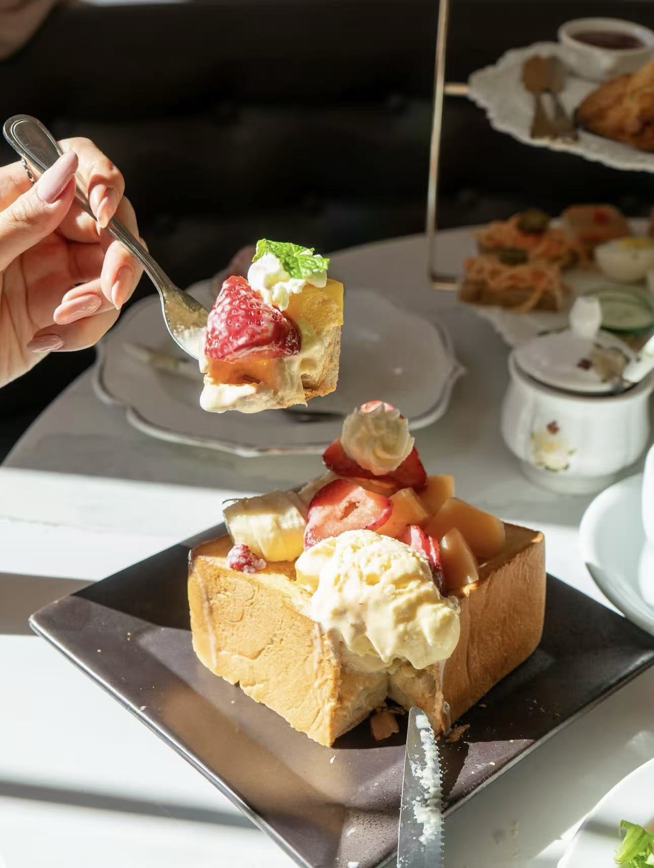 Scroller Pastry