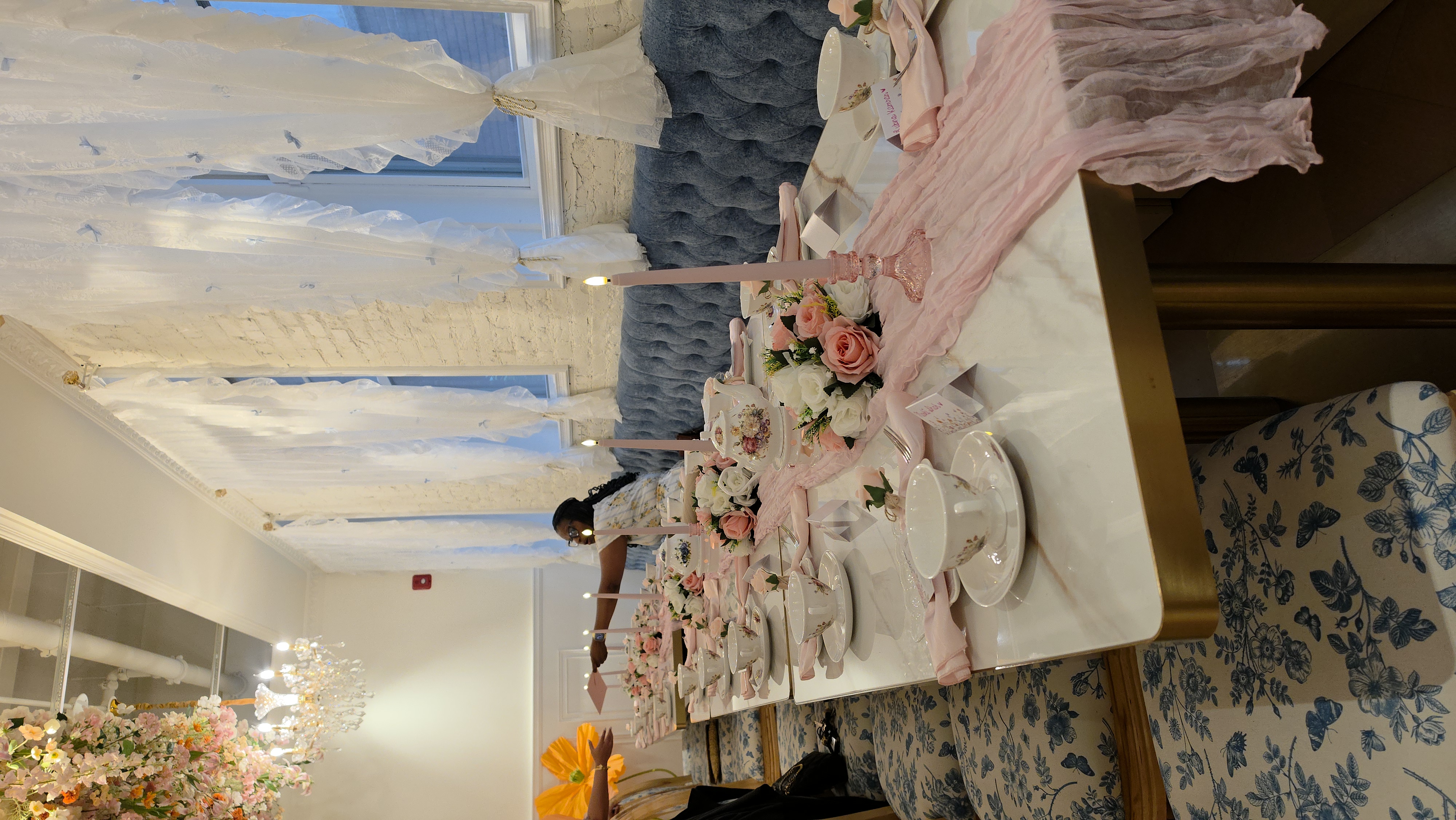 Scroller Pastry